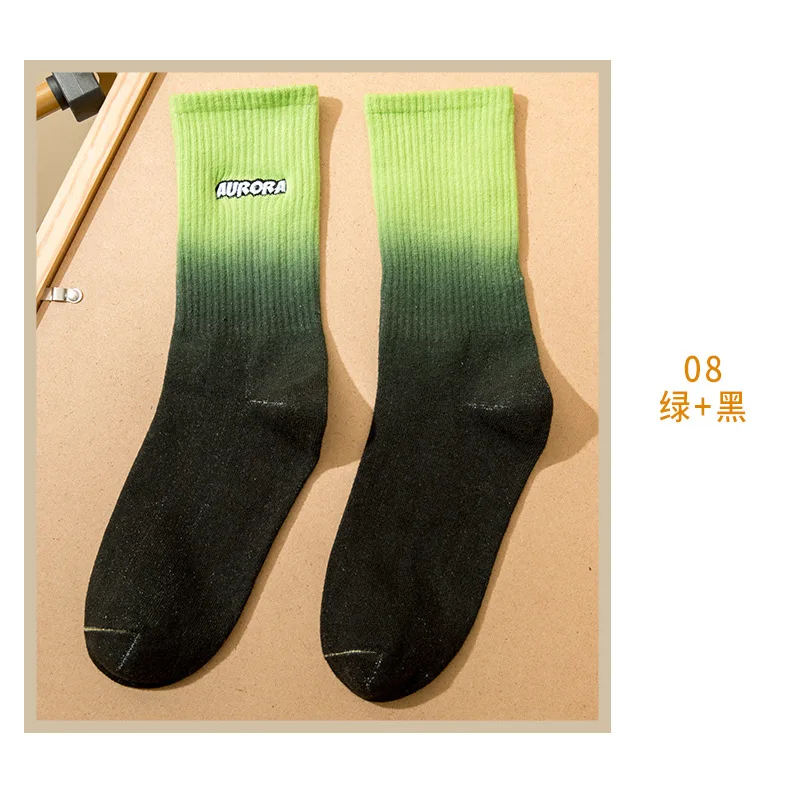 Stylish Autumn Winter Men Women Socks Young Girl Boys Street Sport Wear Cotton Long Tube Crew Socks Gradient Color Tie Dyed