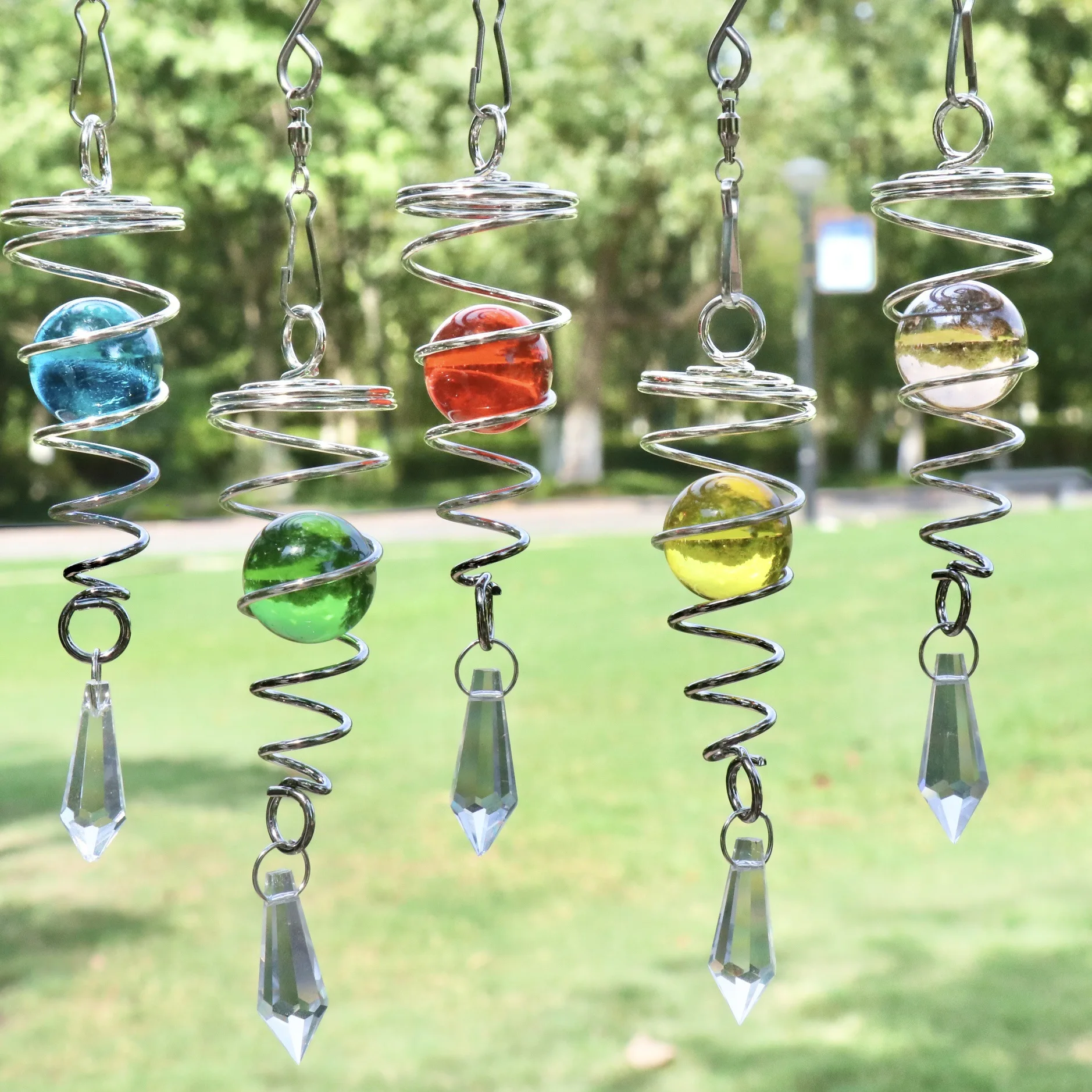 2024 Trendy Colored Crystal Wind Spinner Tail 3D 4.5 inches Spiral Glass Tail for Wedding and Garden Decoration