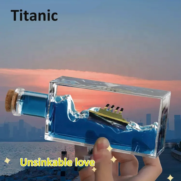 Unsinkable Boat Pirate Ship Model Toys Home Office Ornament Cruise Ship Decoration Fluid Drift Bottle