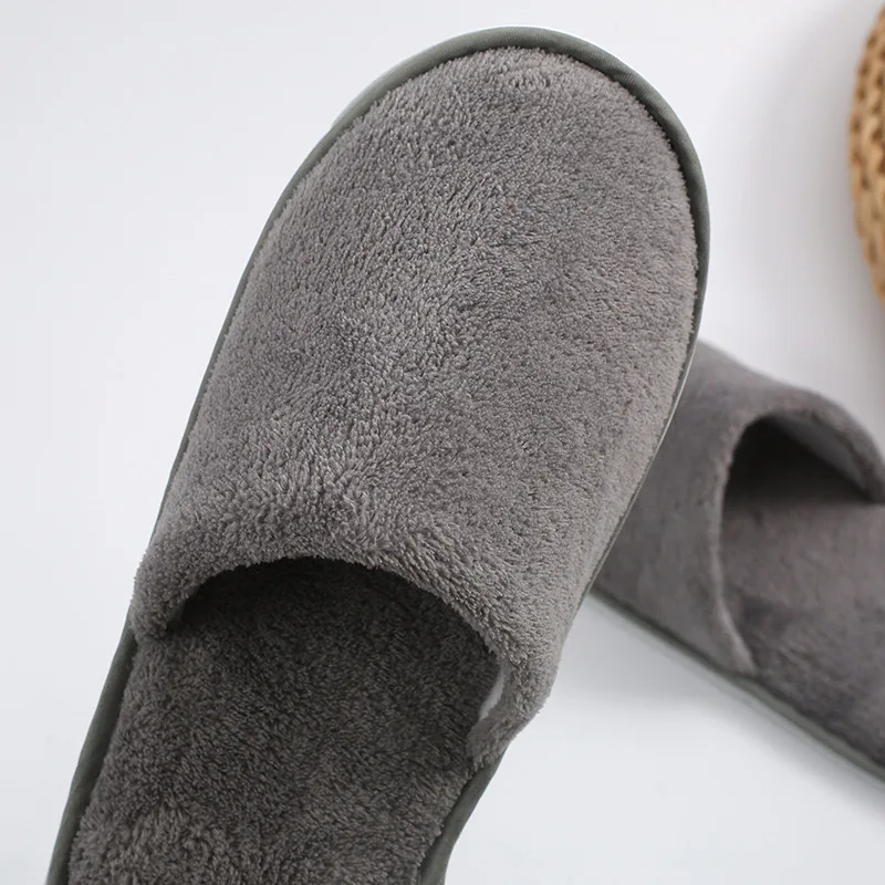 Customized Luxury Coral Fleece Room Slippers Closed Toe Disposable Soft Slipper Hotel Amenities