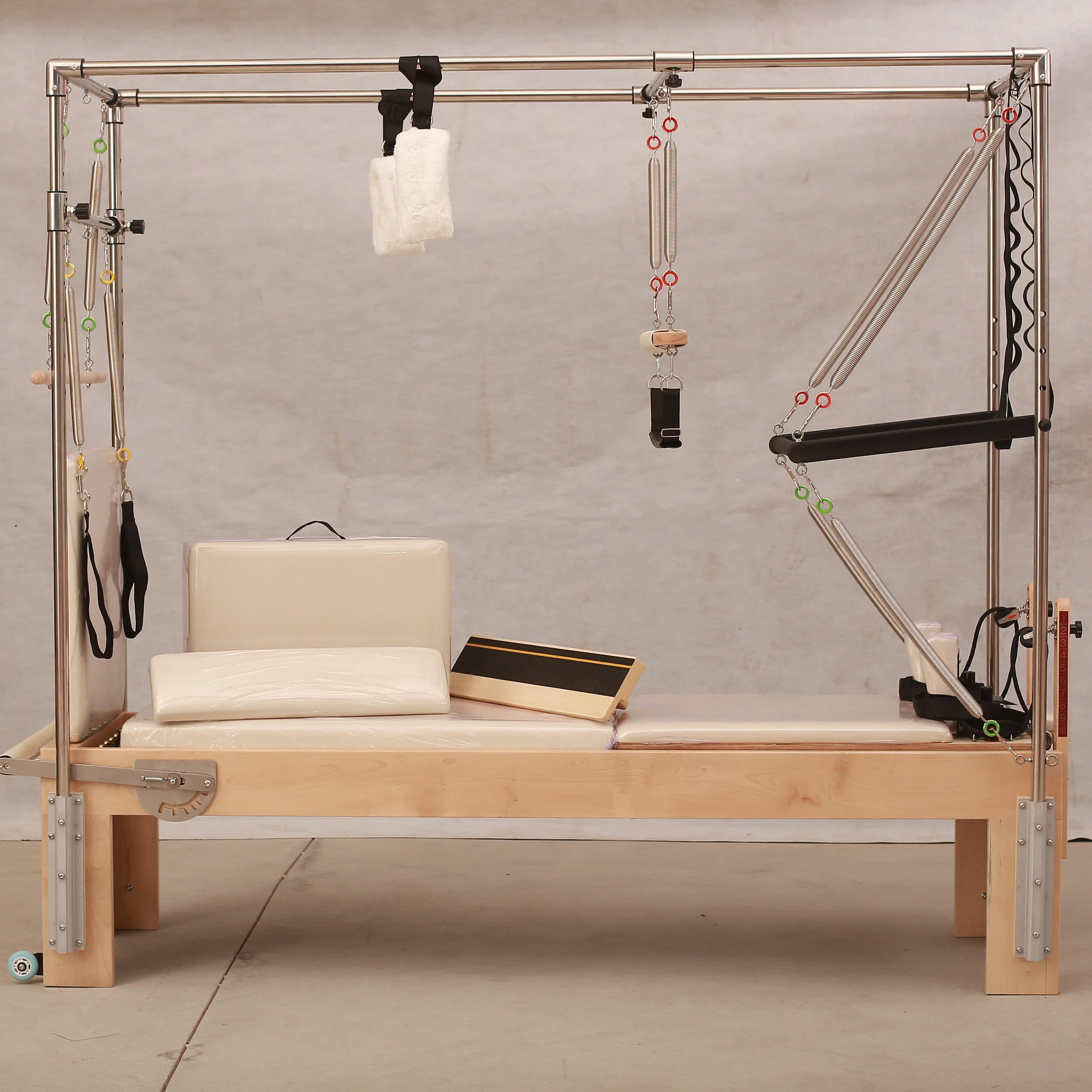 Factory Multifunctional Wooden Yoga Reformers Cadillac Accessories Cama De Reformador Maquina Core Beds Machine Pilates Reformer