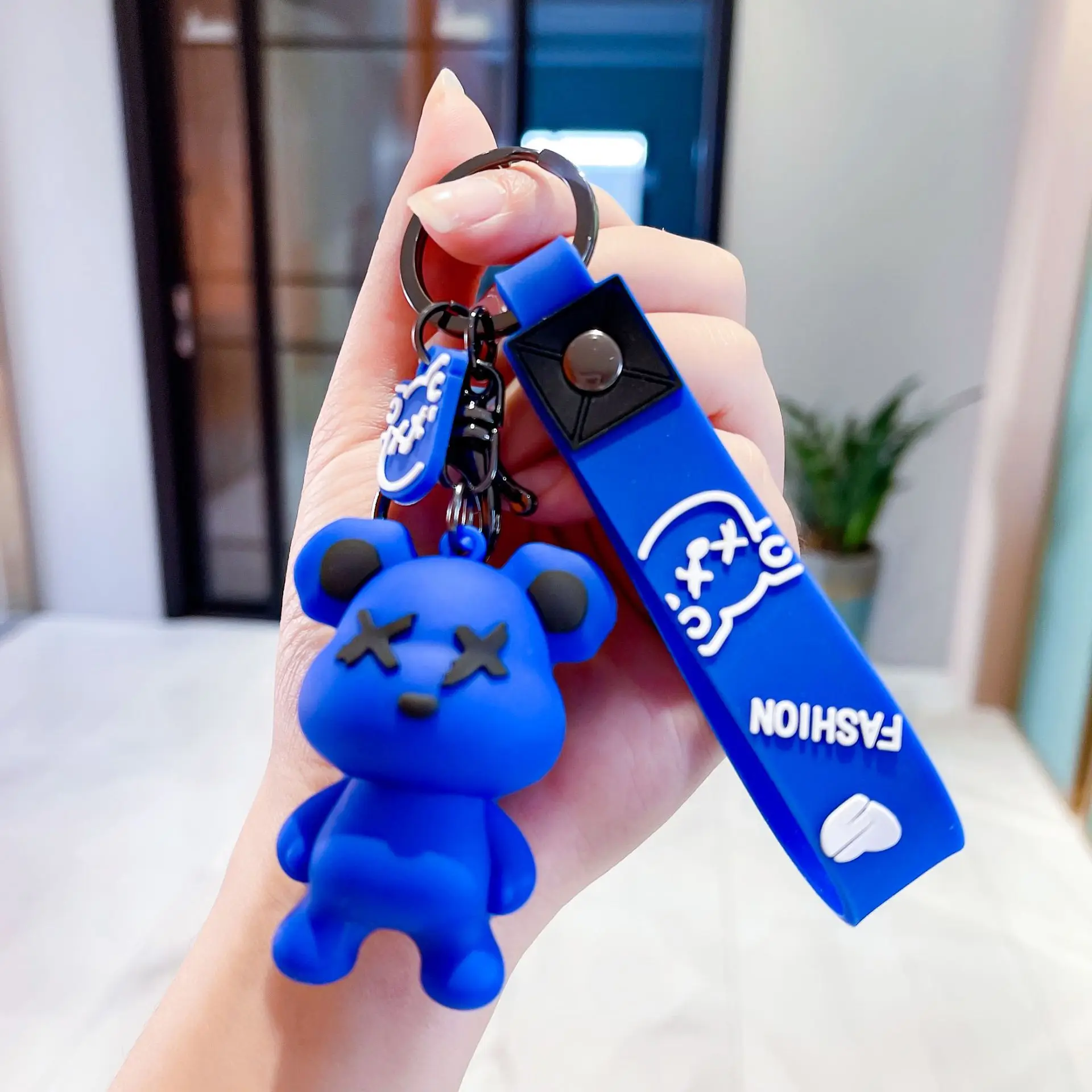 Amazon top seller animation surrounding wild Bear car pendant key chain popular Accessories Bear Keychain