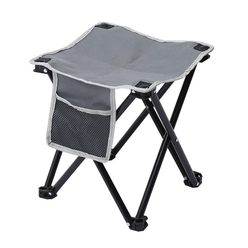 can customize and wholesale modern Oxford leisure folding beach chairs, portable camping chairs