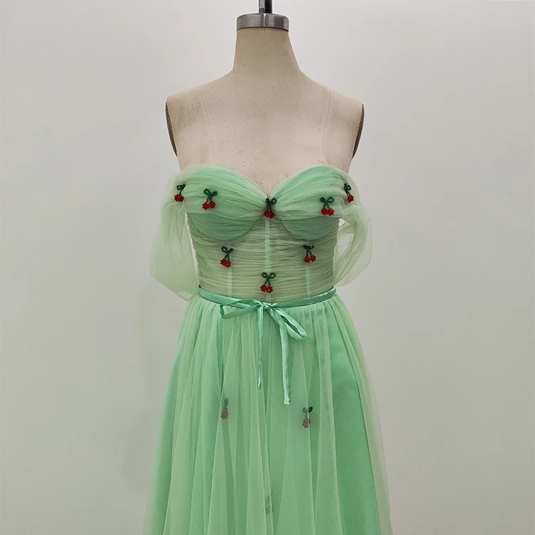 Off the Shoulder Sweetheart Tea Length Cherry Embroidered Women Long Maxi Dress Tulle Prom Dress with Belt