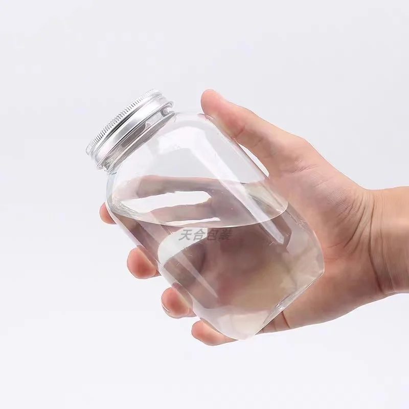 Reusable 500 ml Fat Round  food grade  Pet plastic Thai Tea  juice milk beverage Bottle Juice  milk tea cup with screw cap