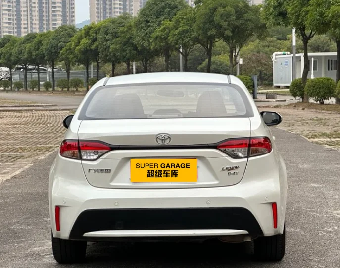 Toyo-ta Levin/lingshang Cheap Petrol Vehicles Used Cars 2.0L Compact Sedan 5 Seats Family Car