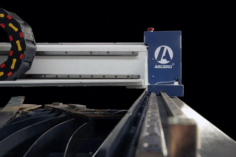 Самый доступный HD плазменный станок для резки ArcBro Stinger PRO 5100 высокой четкости CNC стол для мастерской и фабрики