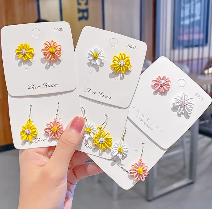 Korean Cute Hot Small Daisy Flower Earrings 925 Sterling Silver Earrings Fashion Jewelry 2021 Earrings