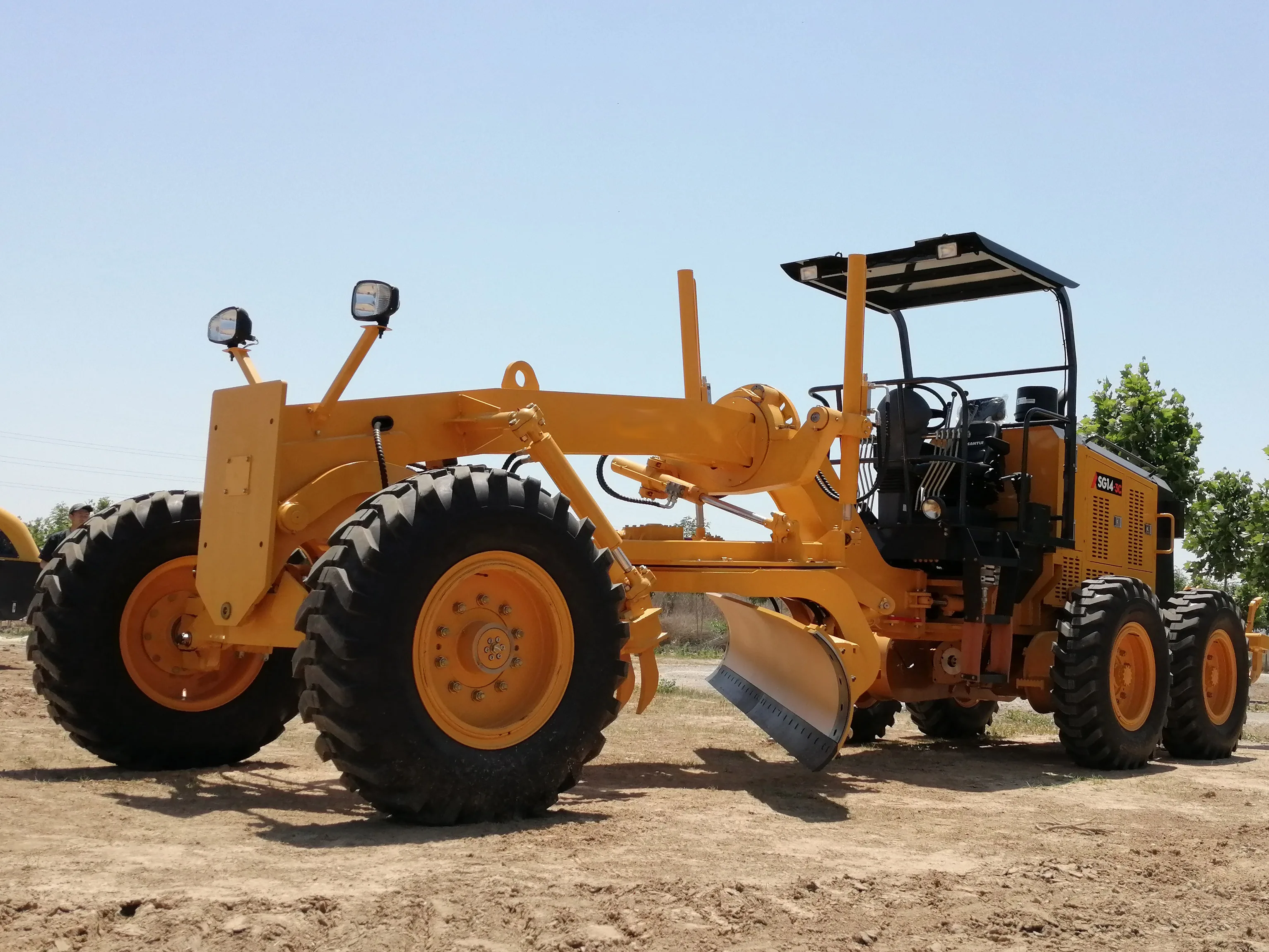 Top Brand SG14-3C Mini Motor Grader With Powerful Engine And  Competitive Price For Sale