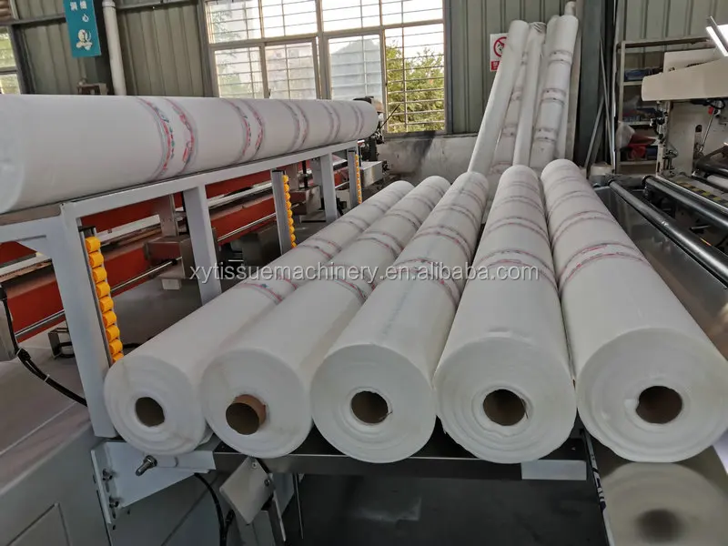 Full automatic small toilet tissue paper roll making machine