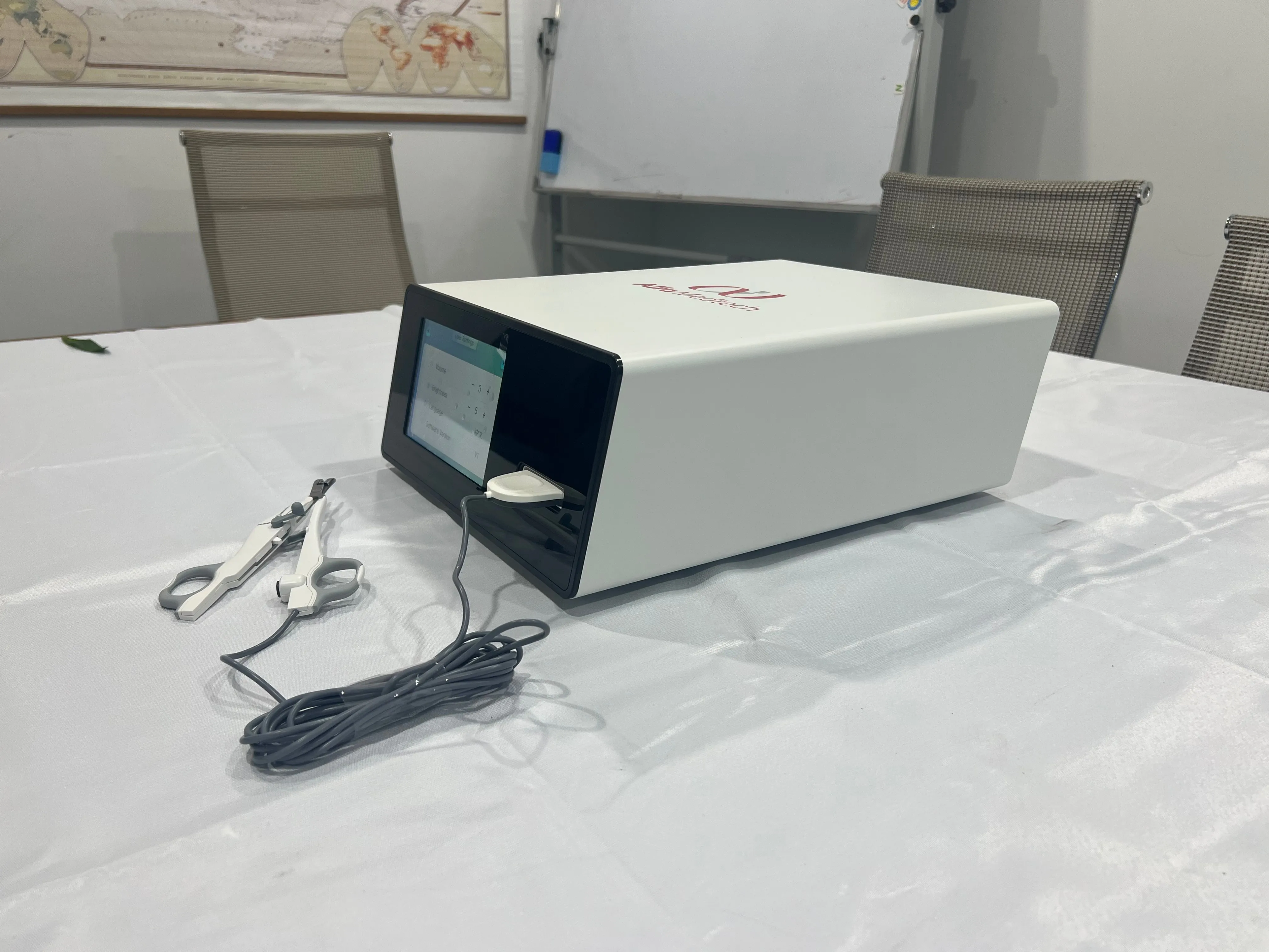 Ligasure Vessel Sealing Electrosurgical Generator Coagulation Cut Ligasure Forceps Vessel Sealer for Open Surgery