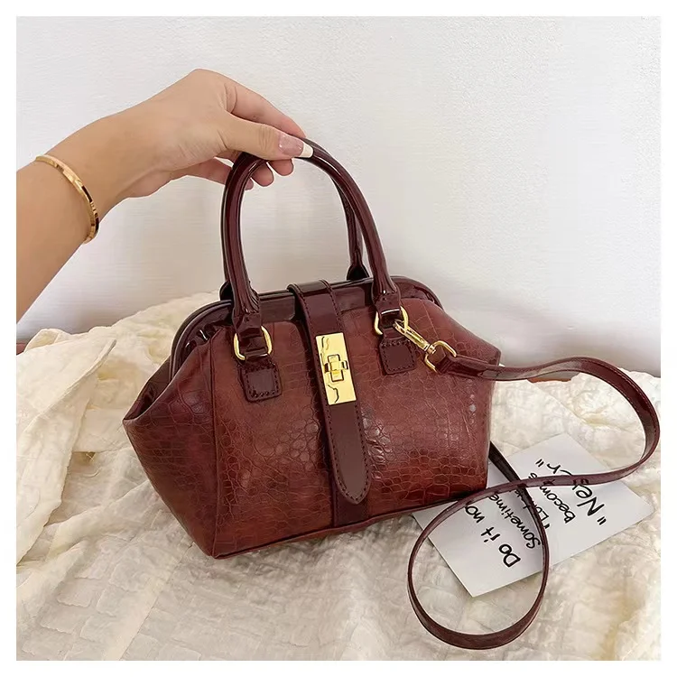 Fashion Designer brand Ladies Crossbody Bags Luxury 2024 exquisite women`s Shoulder Bags  Women handbags Female bags Wholesale