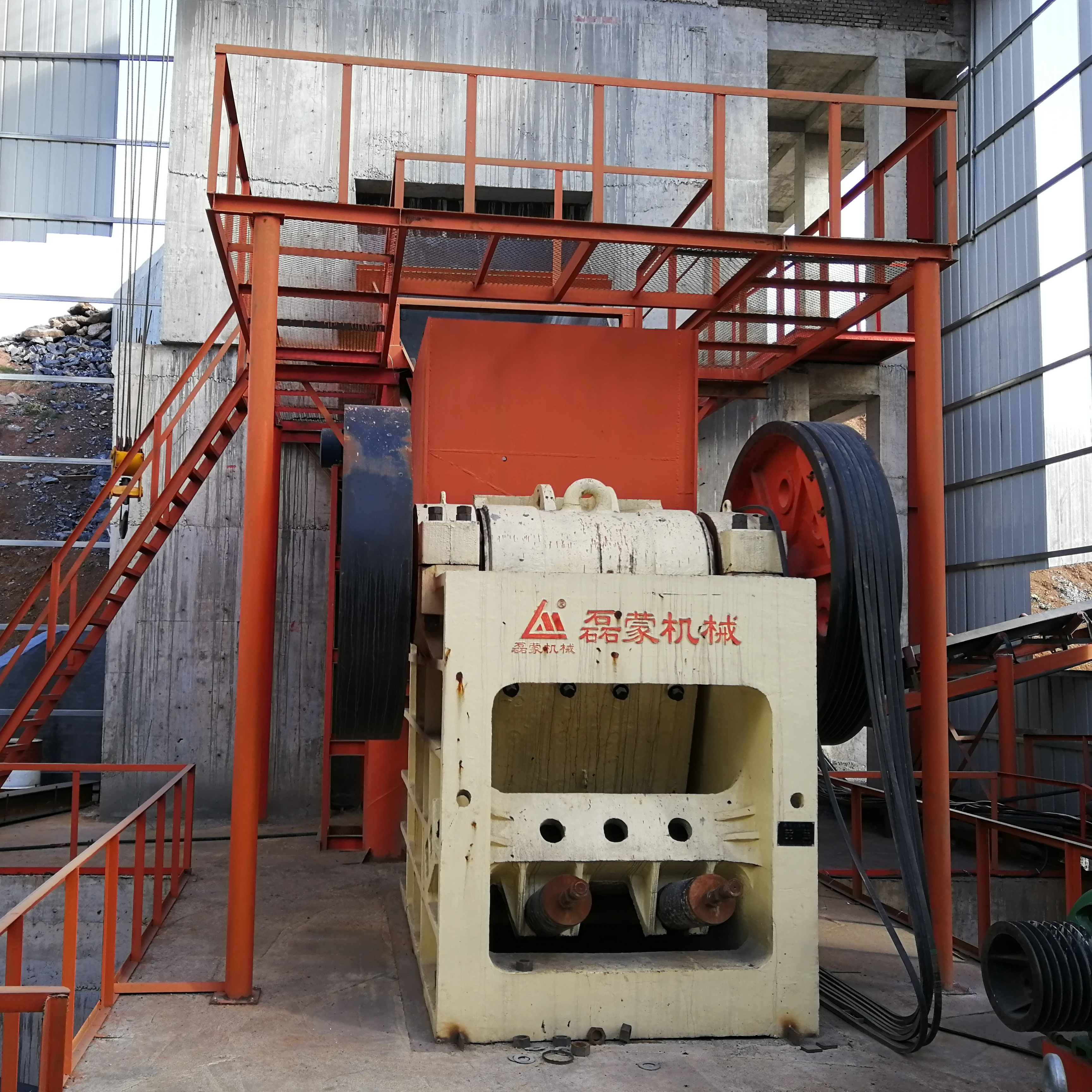Gold Stone Crusher Machine Stone Crusher Plant Hard Rock  Jaw Crusher PE870*1060 For Mining Quarry