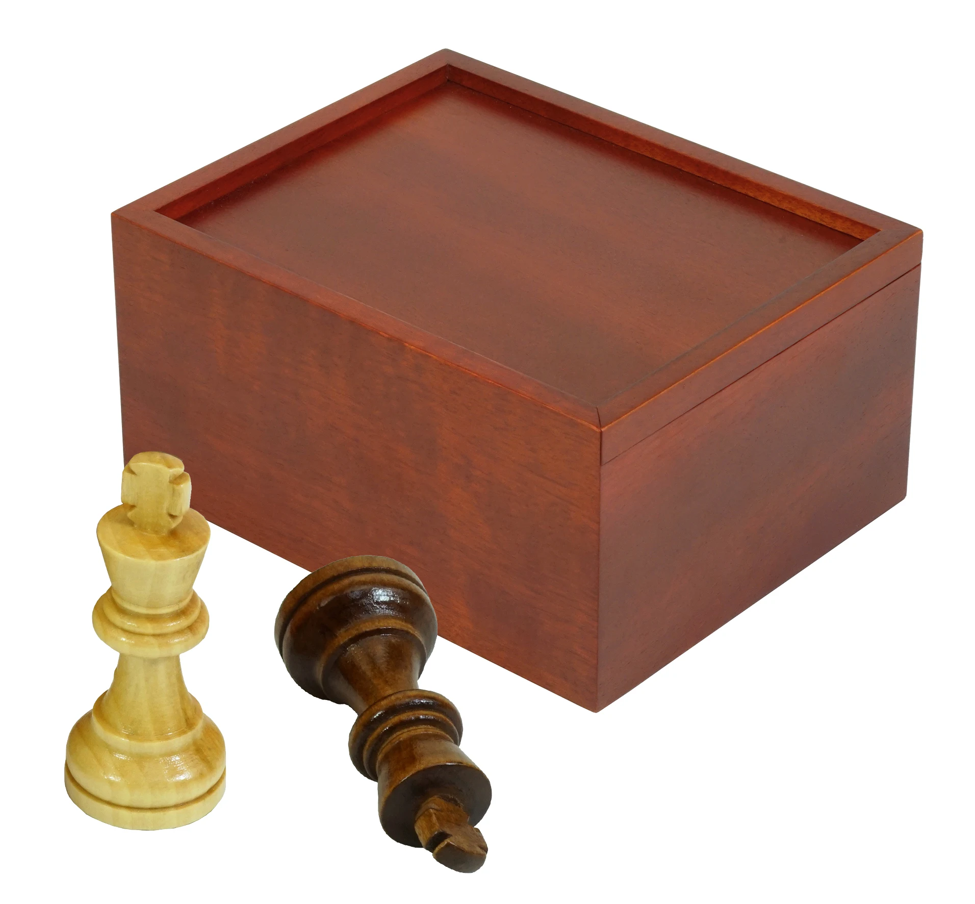 Деревянная шкатулка для шахматных фигур