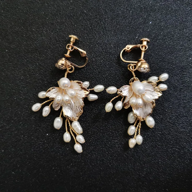 SLBRIDAL Handmade Rhinestones Crystal Freshwater Pearls Clip On Wedding Dangle Earring Bridal Chandelier Earring Women Jewelry