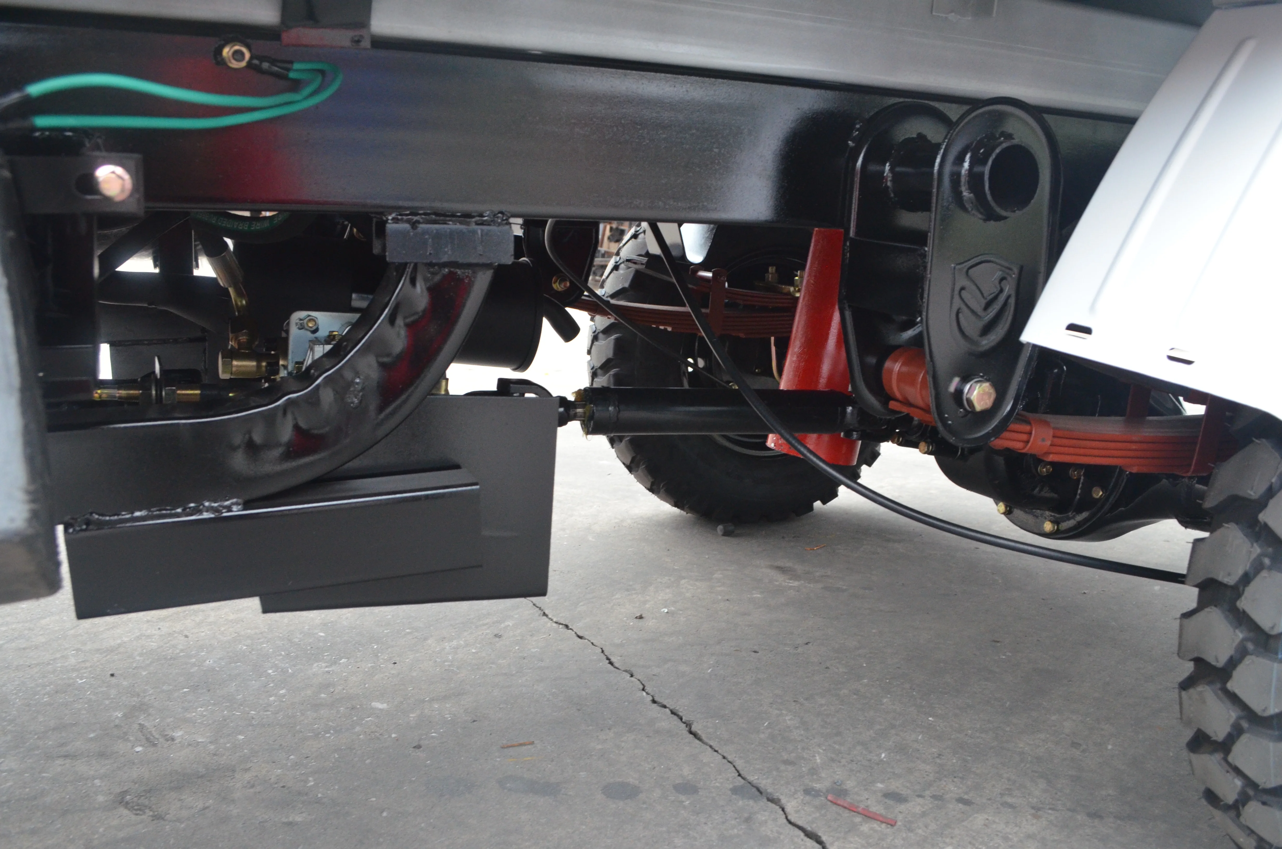 big capacity engine three wheel motorcycle/cargo tricycle with cabin