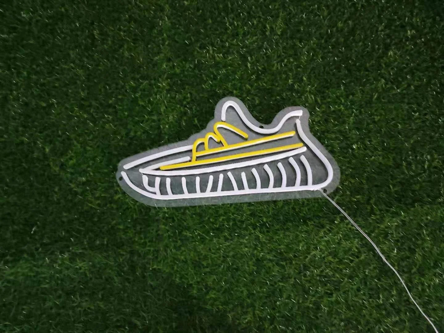  Фабричная светодиодная куртка с неоновым логотипом Adidas Детская Праздничная