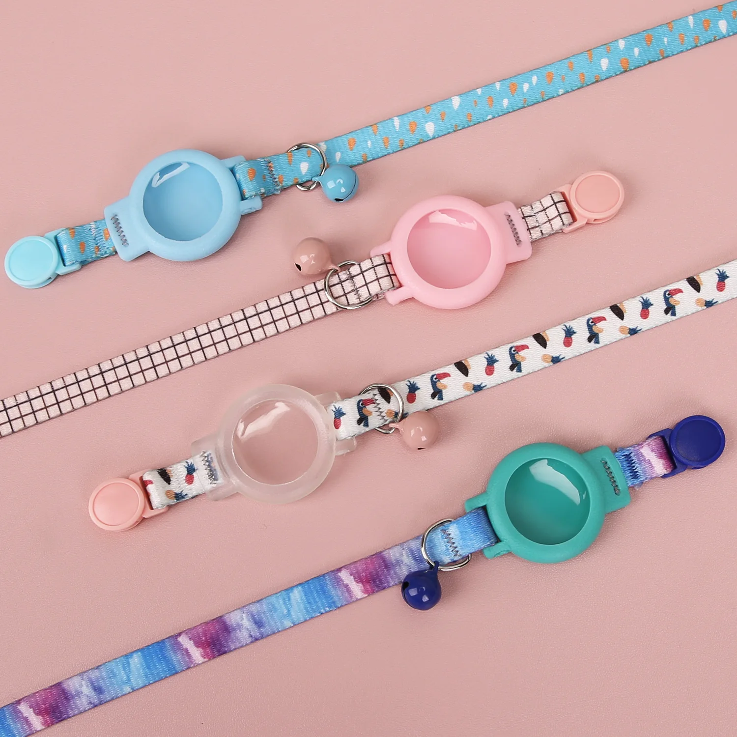 Designer Cat Collar Pattern For Air tag Cat Collar Safety Buckle Adjustable Comfortable Soft Puppy Collar For Airtag