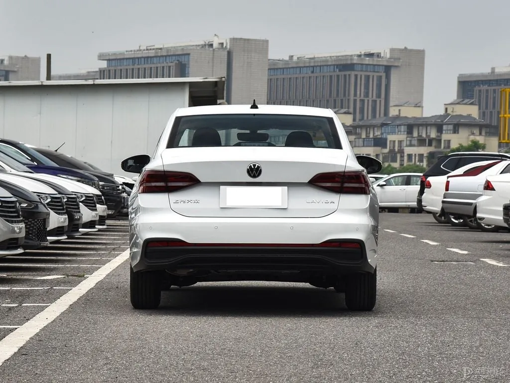 Lavida Lavida The 2023 Volkswagen Lavida 278km 4-door 5-seat Hatchback White Sedan Petrol Car Volkswagen Bora