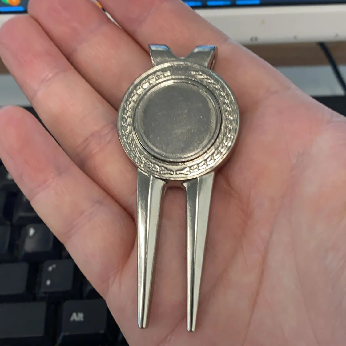 High Quality Custom Logo Design 2D 3D Die Cast Zinc Alloy Pocket Multi Use  Golf Divot Repair Tool Bottle Opener Keychain