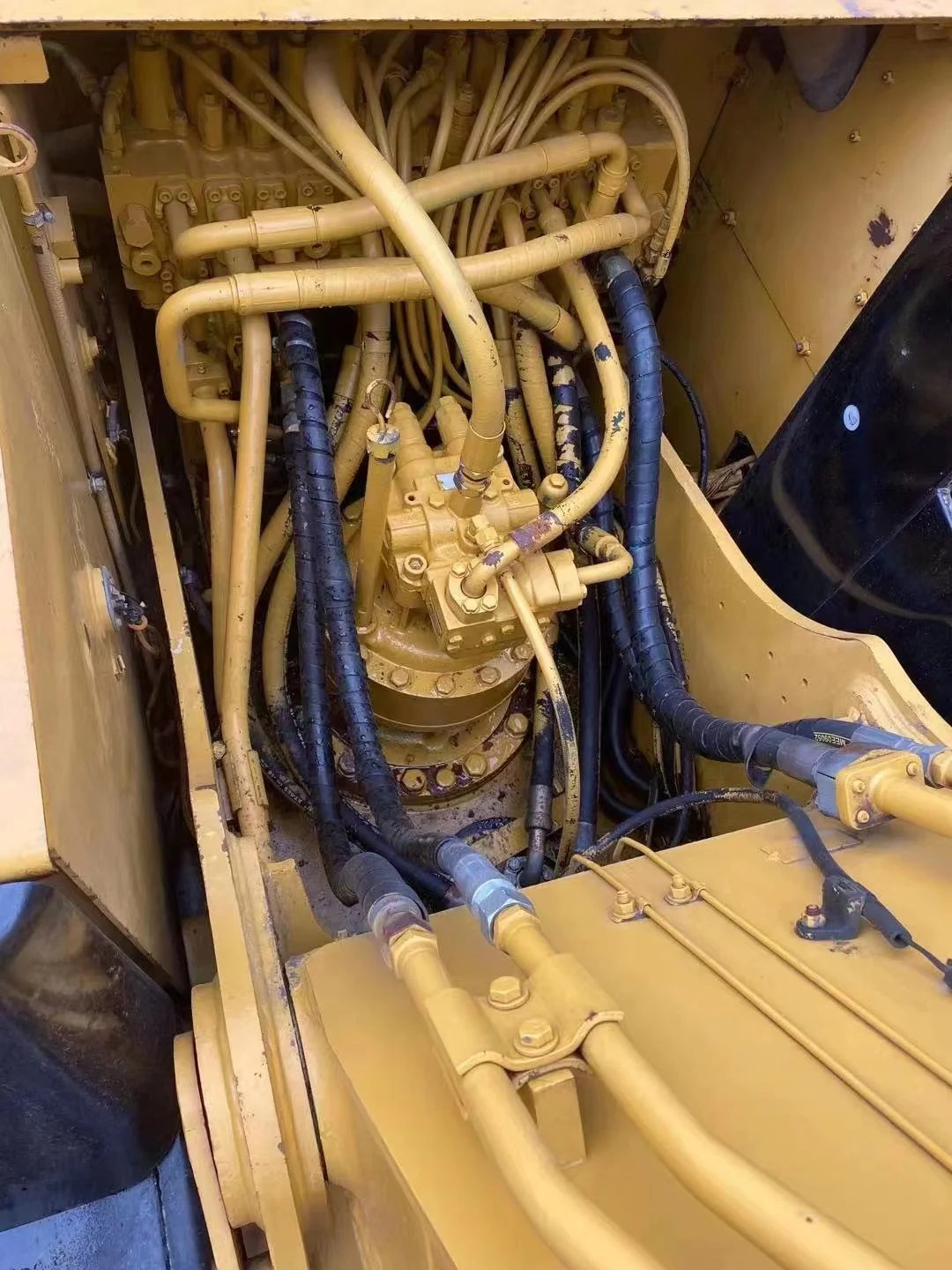 Official wholesale Japan Caterpillar heavy equipment CAT 320D 320DL 320D2L digging machinery used cat excavator in dubai