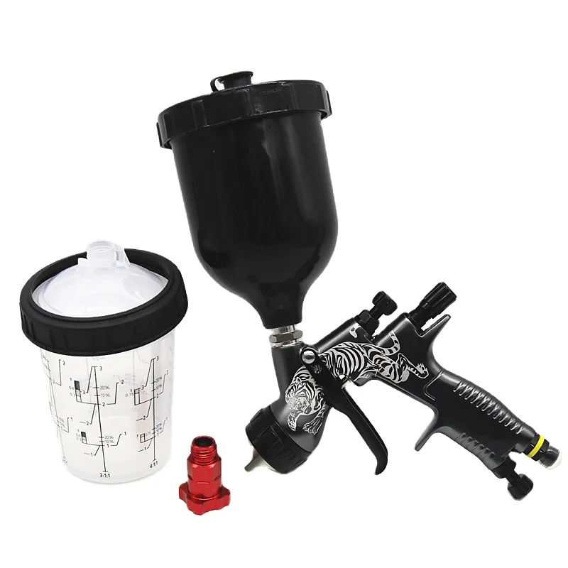 1.3/1.8mm Spray Gun With 400CC Mix Tank And Adpater Car Paint Gun Varnish Paint Sprayer /Air Spray Gun/Air Tools