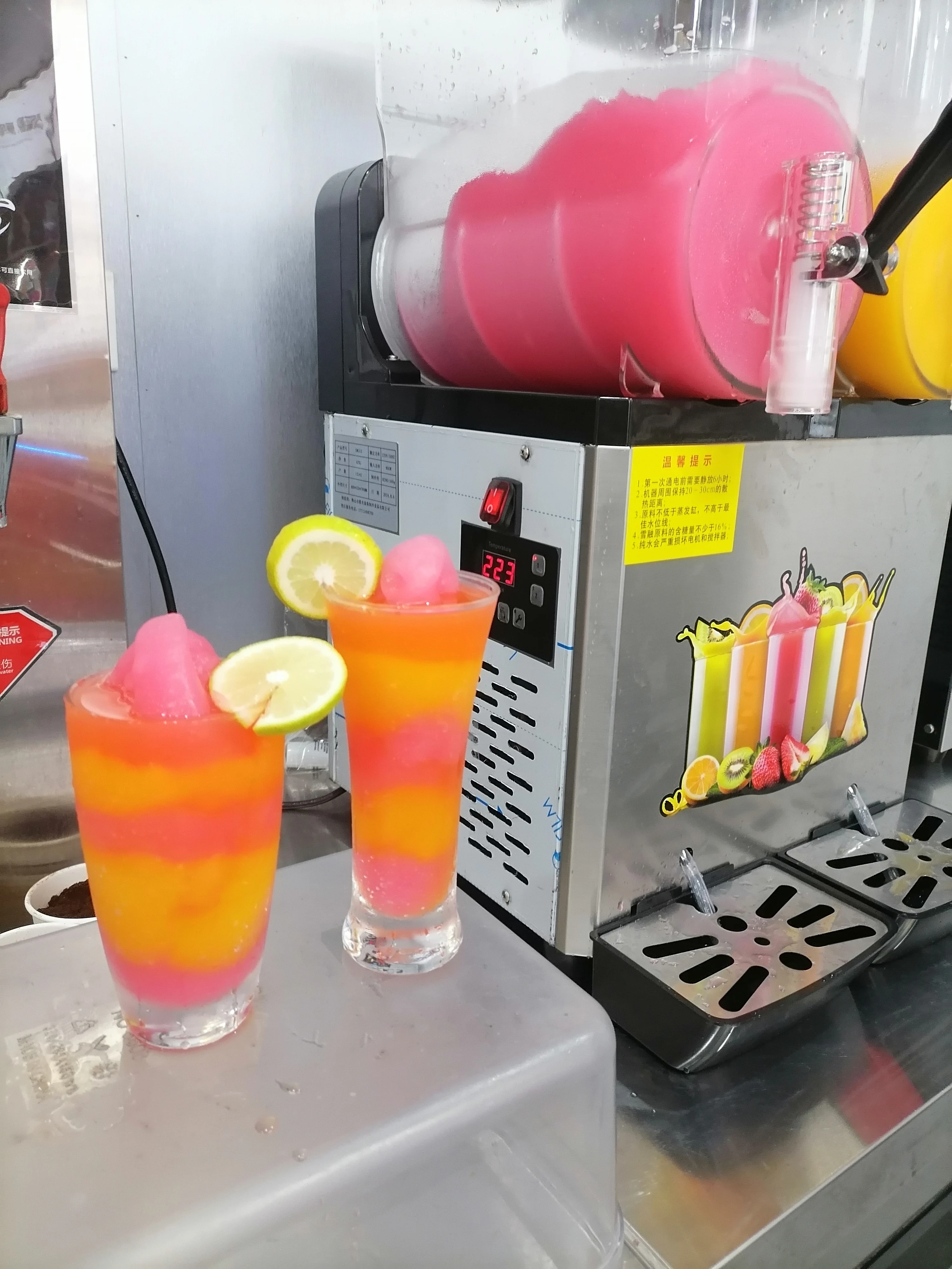 High-quality Factory Wholesale Strawberry Flavored Beverage Powder 800g Instant Snow Ice Powder