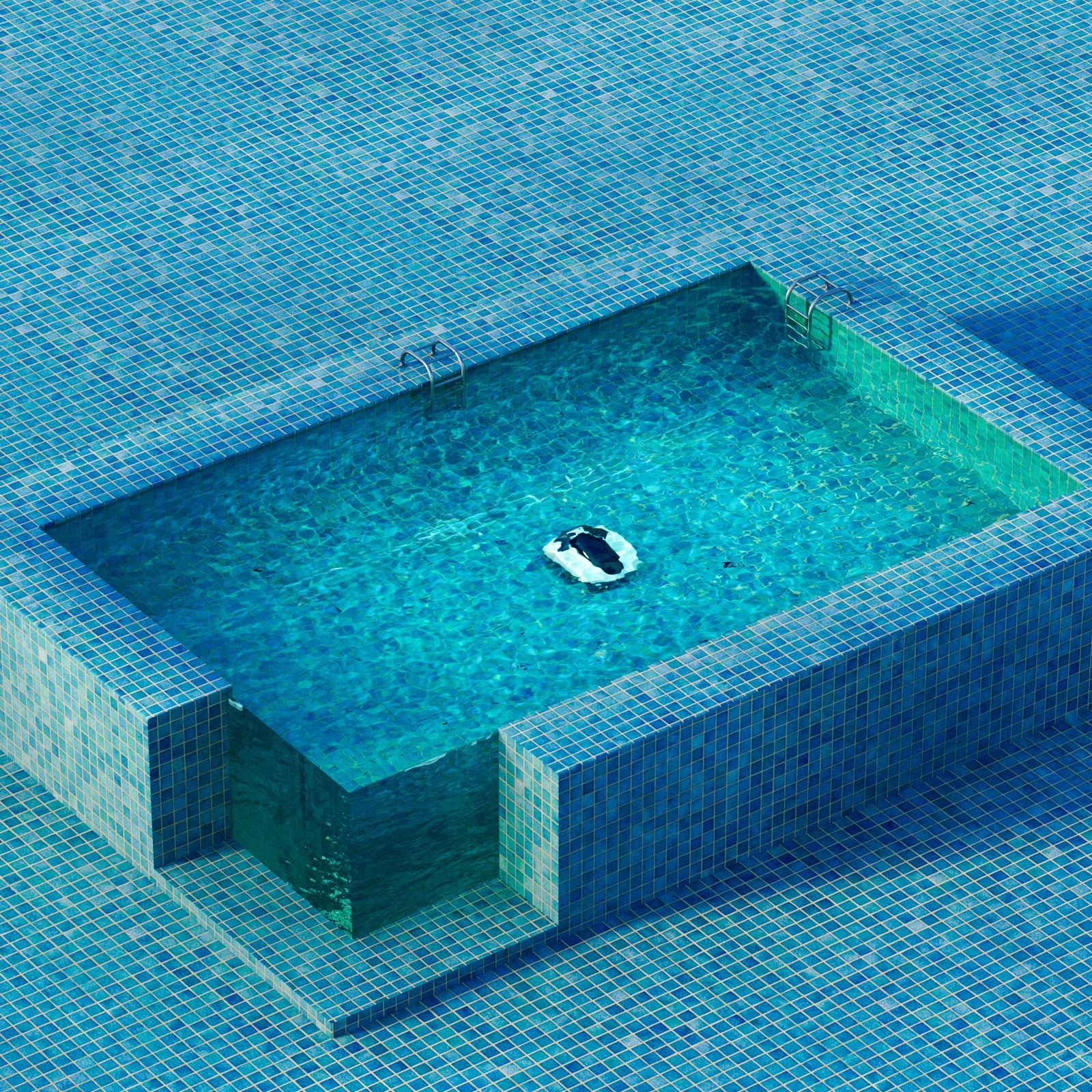 swimming wireless electric mini battery Automatic surface swimming vacuum wall  parts climbing cordless robot pool cleaner