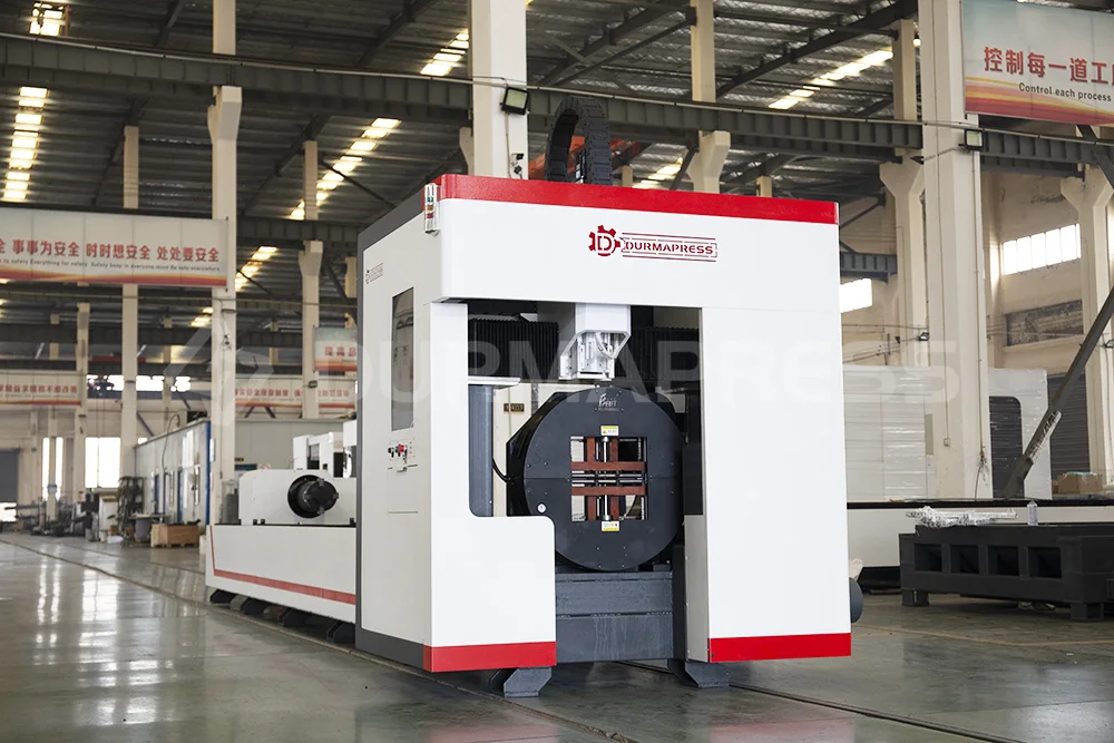 Excellent stability and high service life 2000W 3000W fiber laser pipe cutting machine