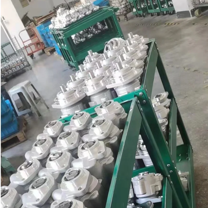 Truck Auto parts Hydraulic Gear Power Steering Pump for Scania OEM 1332653 1457711 542001210