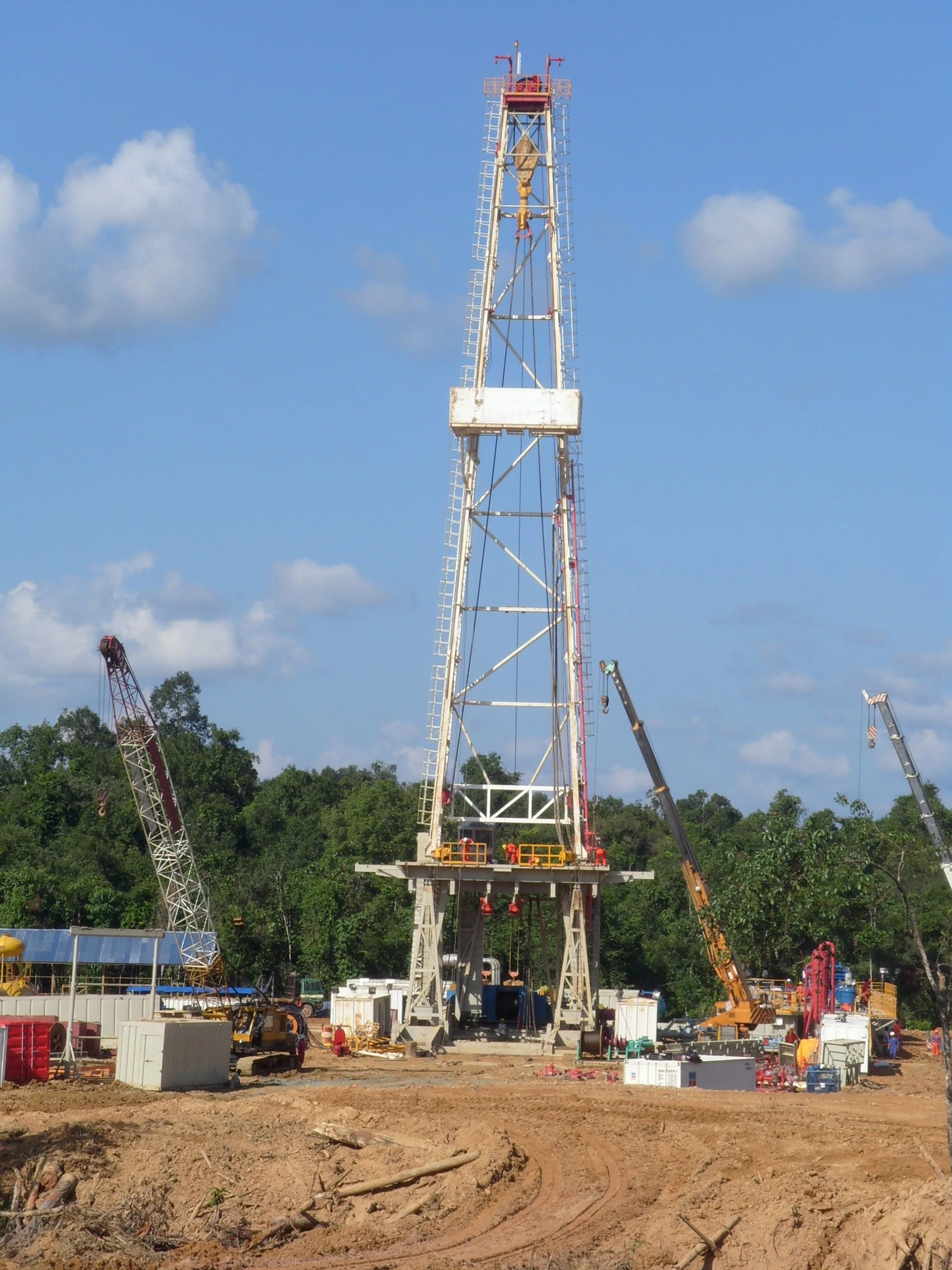 API Standard Drilling Rig,oilfield drilling rig on sale