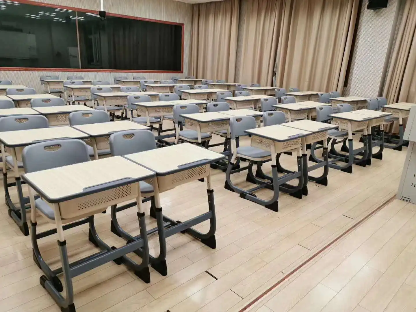 High quality school table and chair for high school students school furniture sets