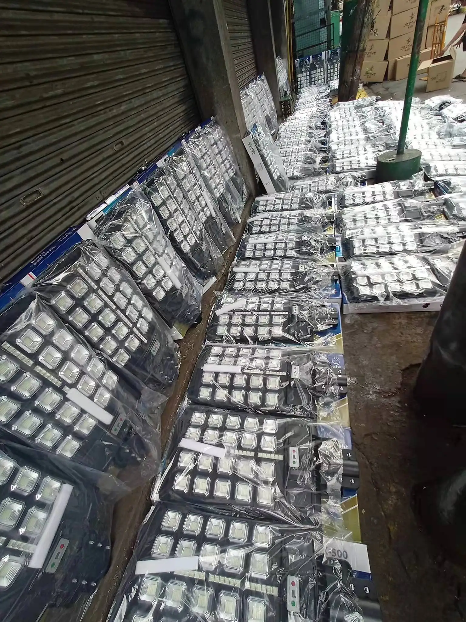 Super brightness Outdoor Solar Led Street Lamp IP65 Waterproof Remote Control All In One Solar Streetlight