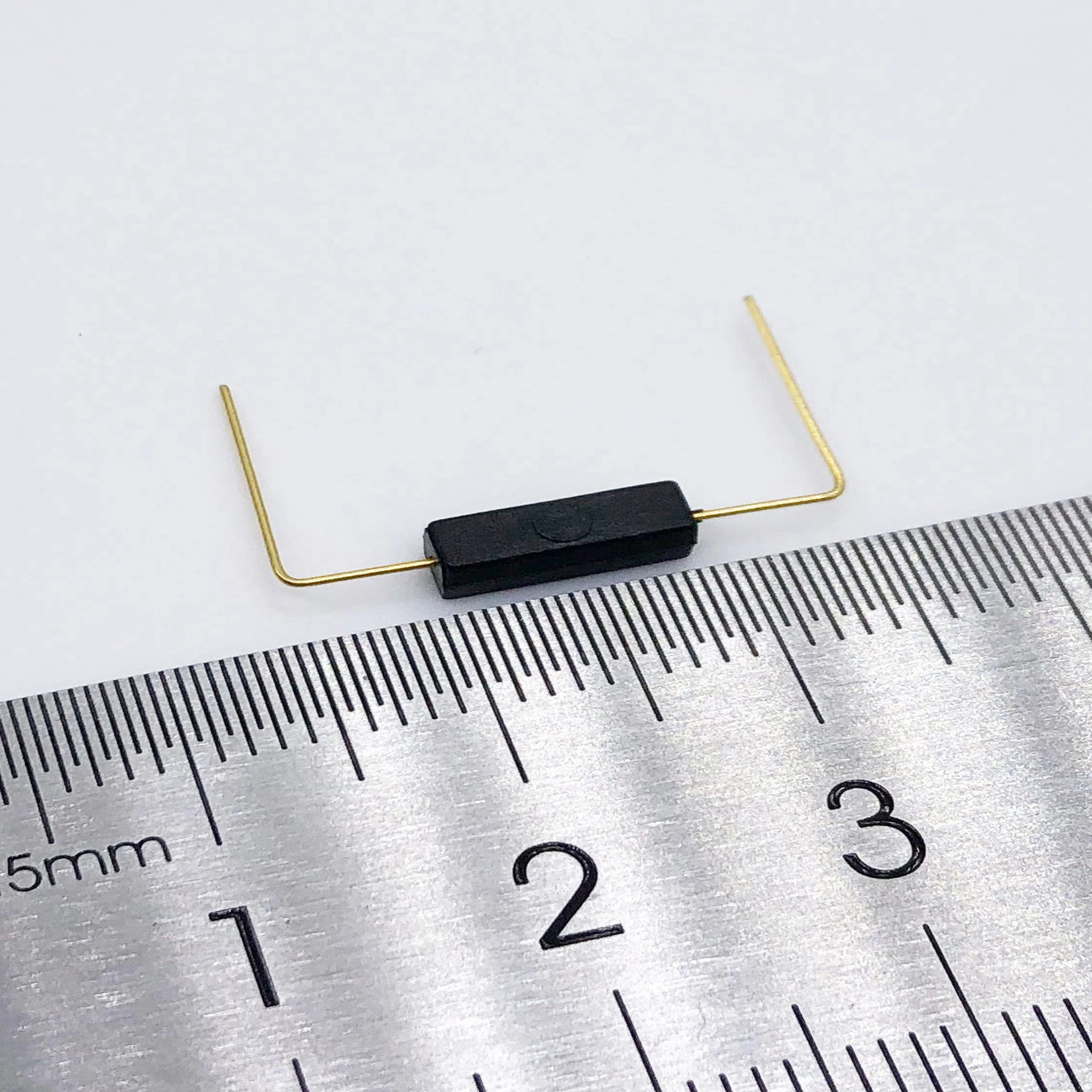 Micro Plastic Sealed Reed Switch/sensor for PCB mount