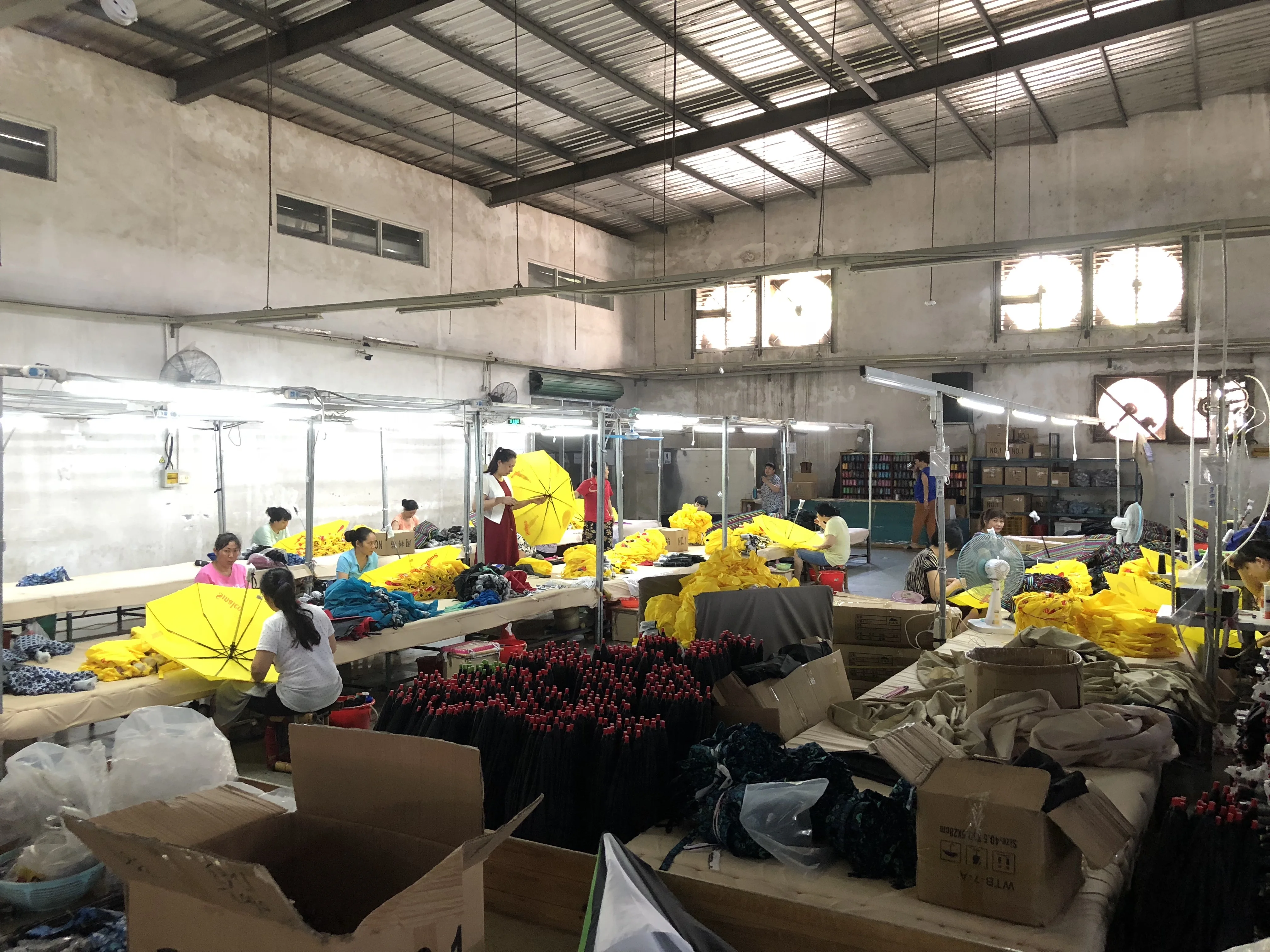 Strong Windproof Large 27 Inch Auto Open 3 Fold Automatic High Quality Advertising Promotion with Custom Logo Golf Umbrella