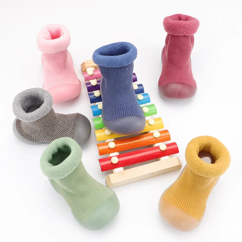 Autumn Winter Baby Velvet Walking Shoes Soft Bottom Non Slip Toddler Floor Shoes Infant Indoor Socks Shoes