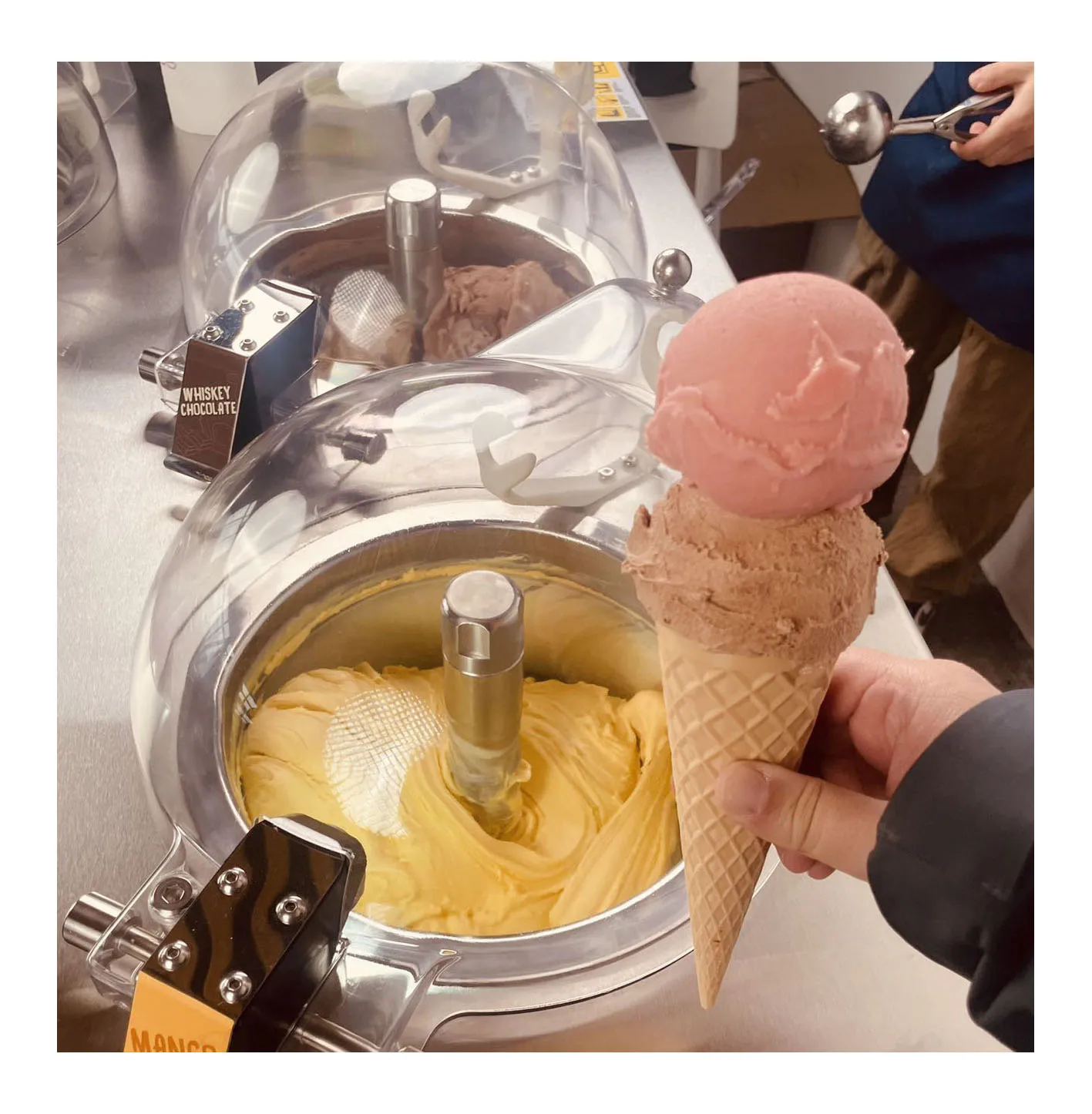 Высококлассная профессиональная морозильная машина для мороженого Maquina De Helado PRO V2 Miles