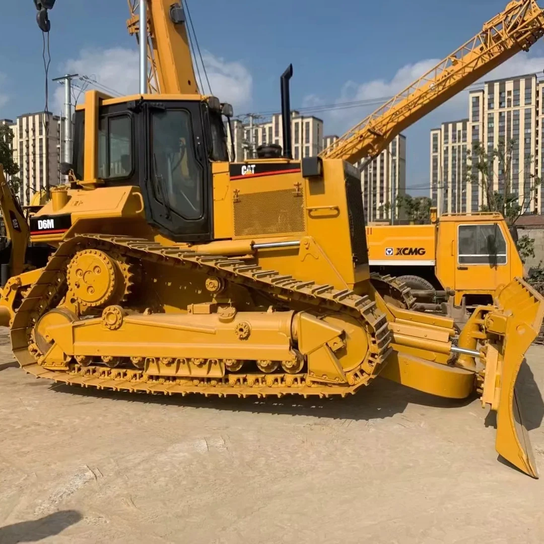 Бульдозер для кошек D6M