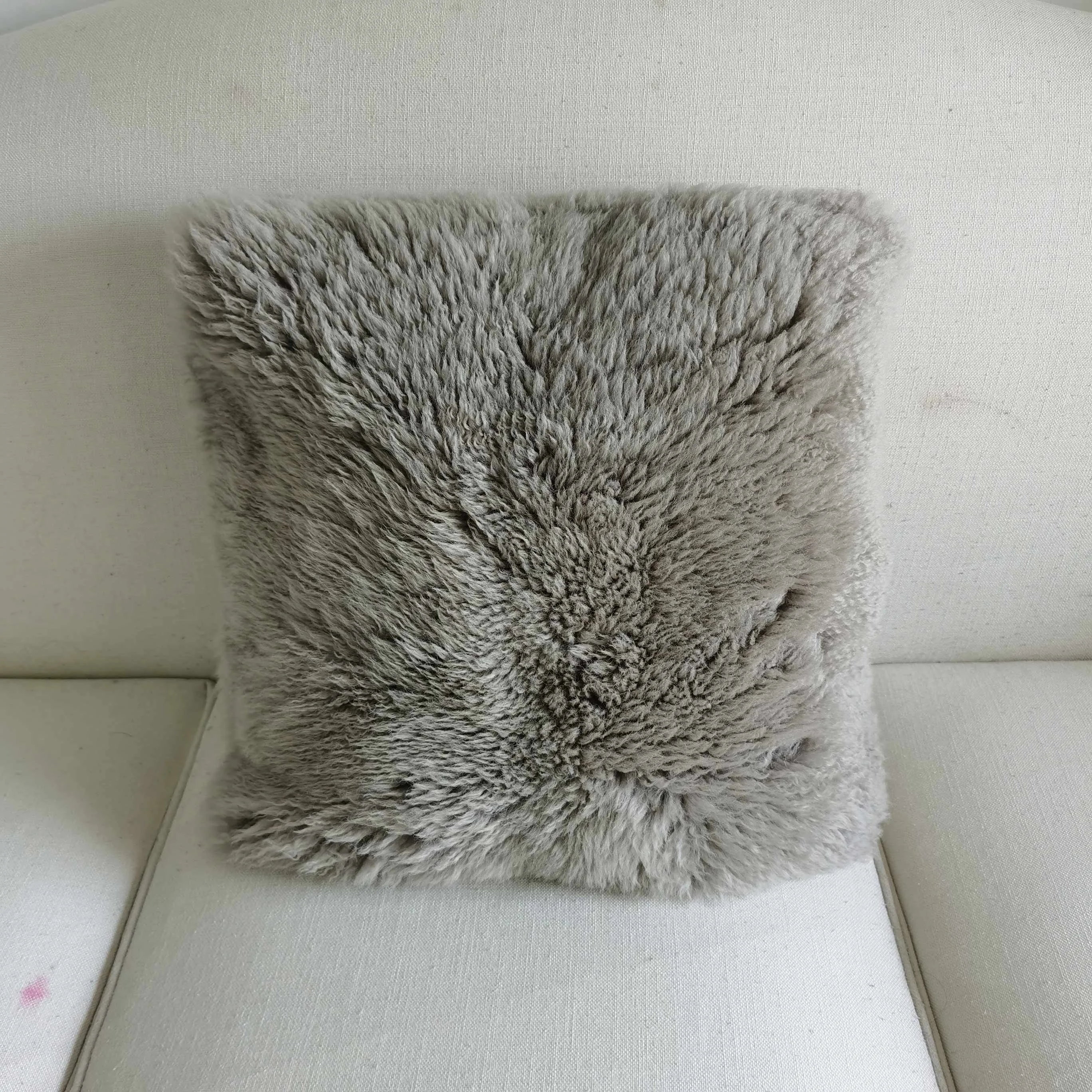 Wholesale Lambskin Double Side Sheepskin Fur Pillow Covers Shaggy Real Australian Sheep Fur Throw Cushions For Car Sofa Bedroom