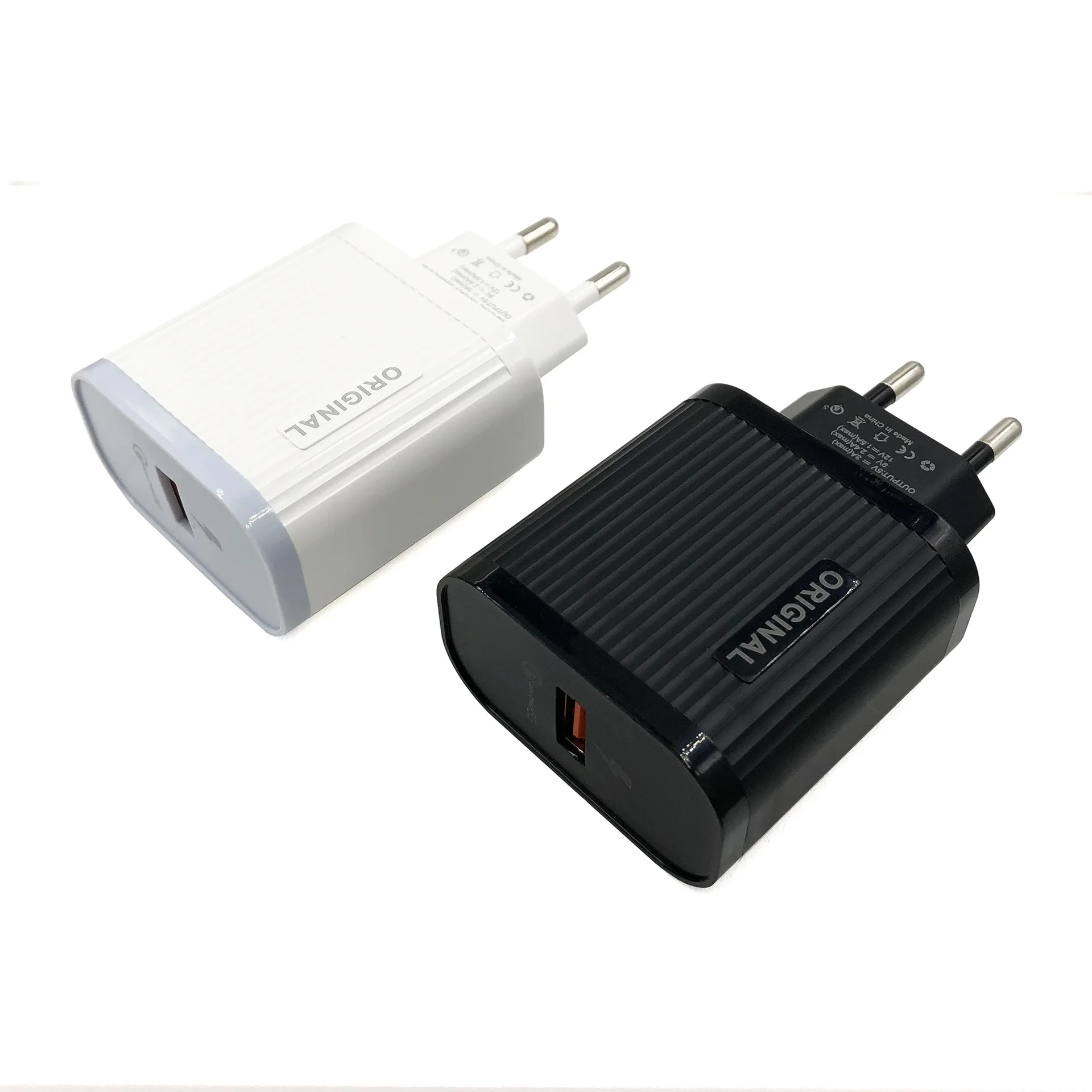 Private model qc3.0 fast charging 5v9v12v mobile phone universal fast charger EU US regulation travel charging