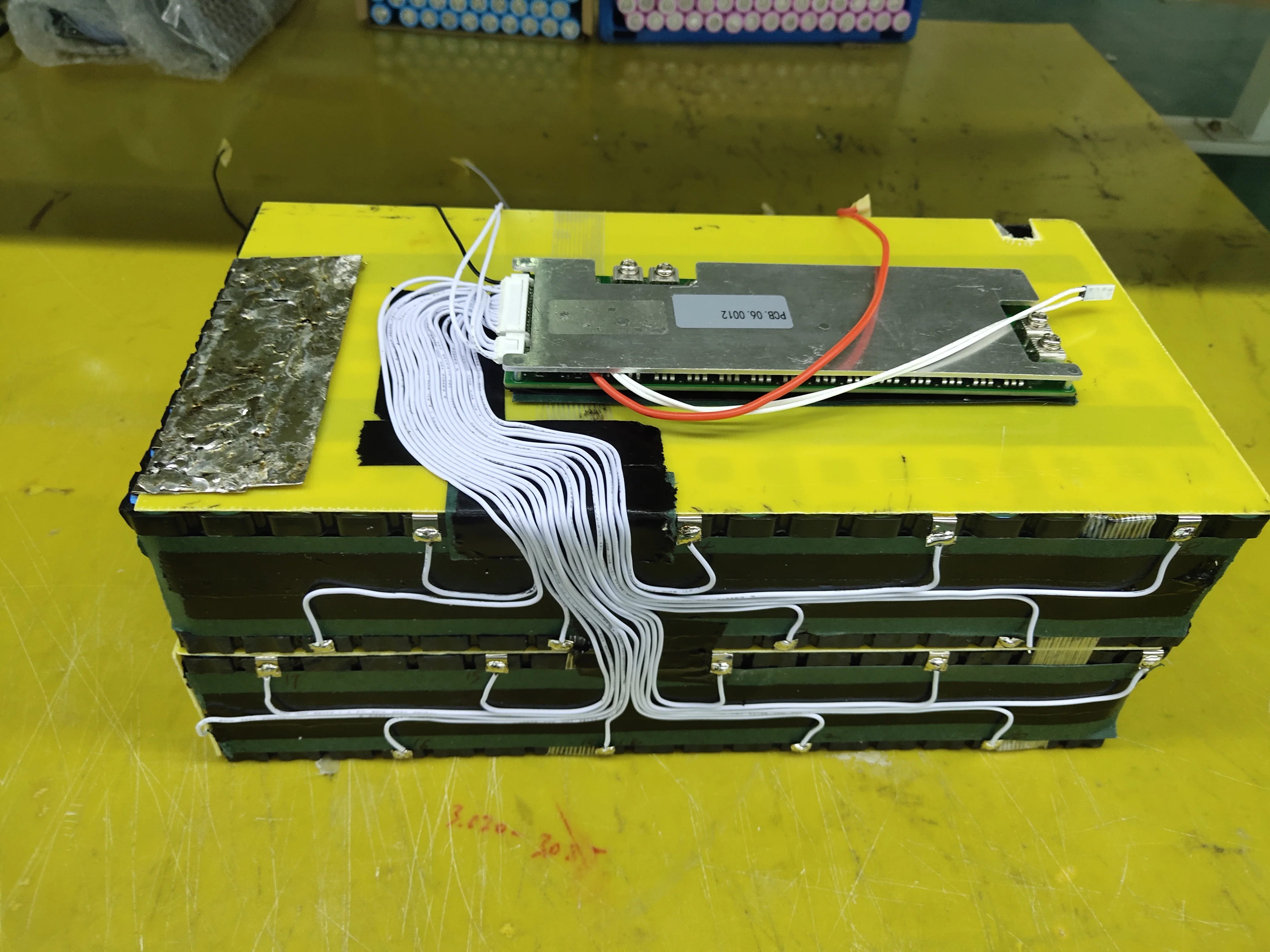 SUNB Rechargeable LiFePO4 Battery 72V 35Ah 40Ah 50Ah Lithium Ion for 4000W