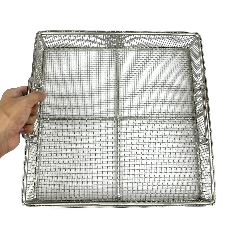 Wholesales Price Fruit Vegetable Wrought Iron Laundry Basket Modern Rectangle Wire Vintage Kitchen Metal Storage Basket