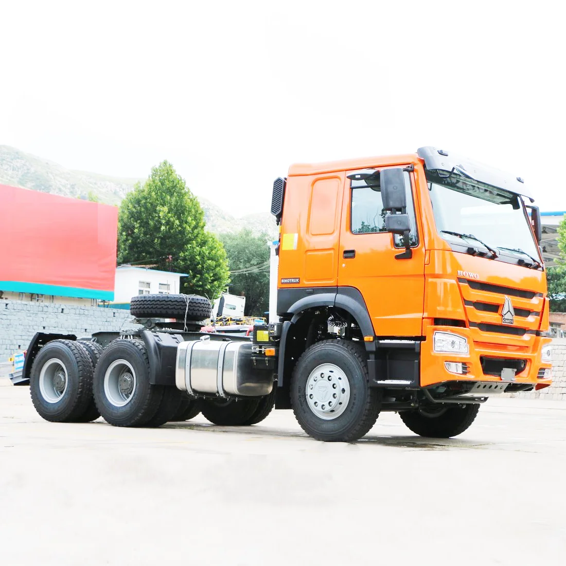 Heavy Duty Delivery Trailer 6x4 375HP 371HP Tractor Truck For Sale
