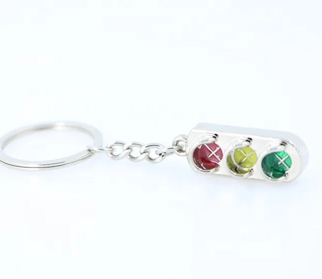 Traffic Light Keychain Traffic Signal Light Model Keyring Creative Polished Chrome Automotive Accessories Key Chain