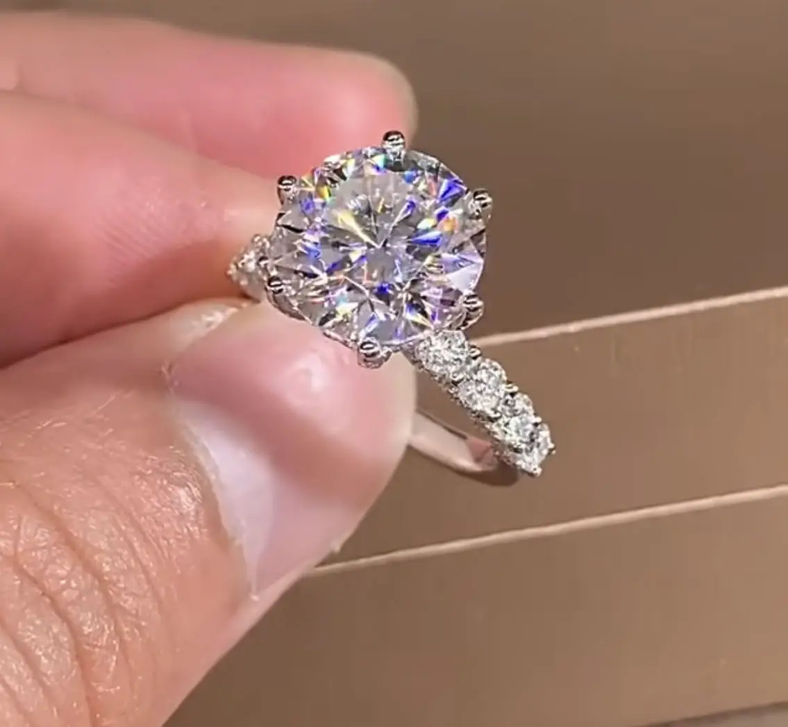 Luxury Big Natural Diamond Band With Central Moissanite Stone In 4CT VVS D Color For Wedding Ring