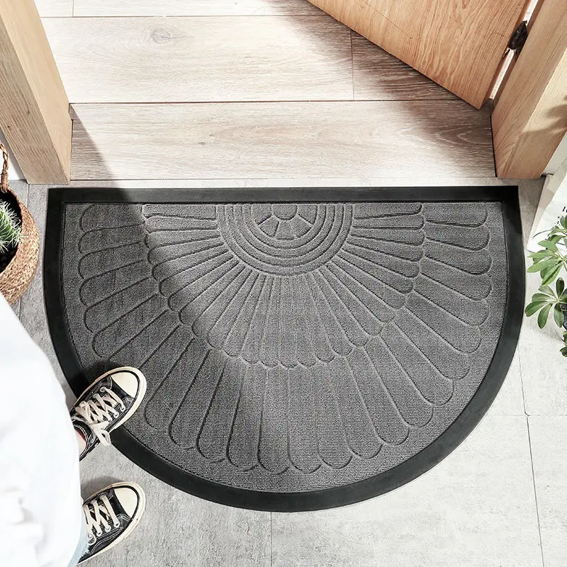 Entrance door semi-circular rubber floor mat for household and commercial use