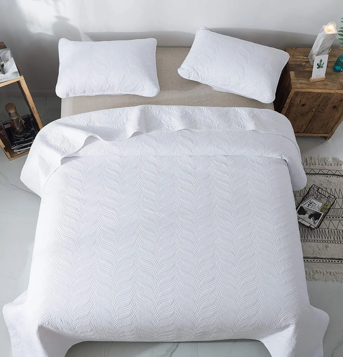 Factory Quilt Solid Bedspread Wholesale ultra soft  all season coverlet, White  queen