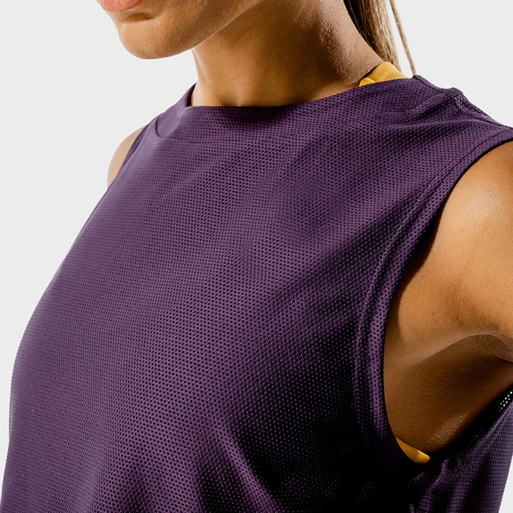 2021 Woman Custom Logo Mini Cute Sleeveless Shirt 100% Cotton Loose Fit Solid Workout Tank Crop Top