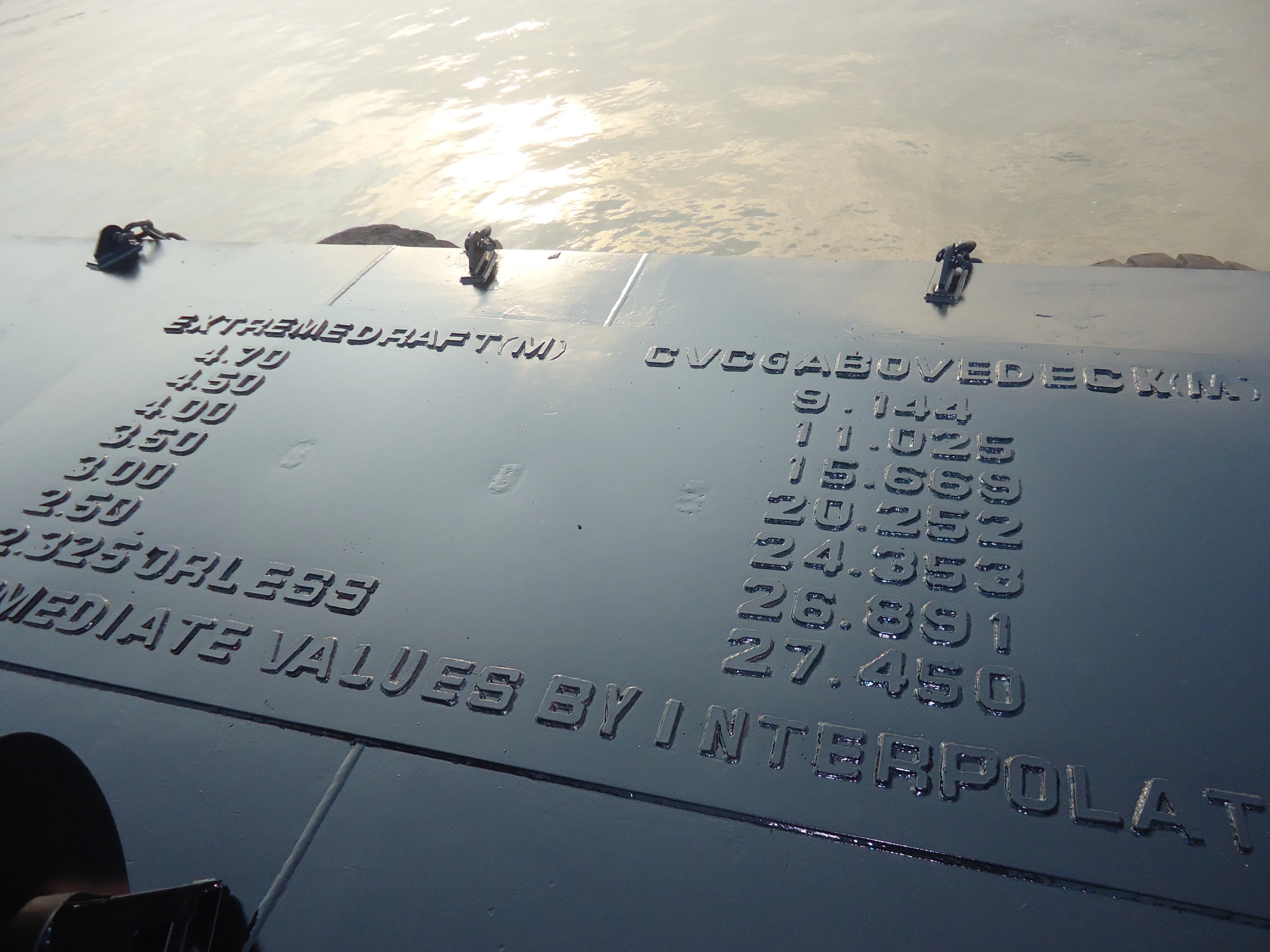 330 DECK CARGO / BALLAST TANK BARGE