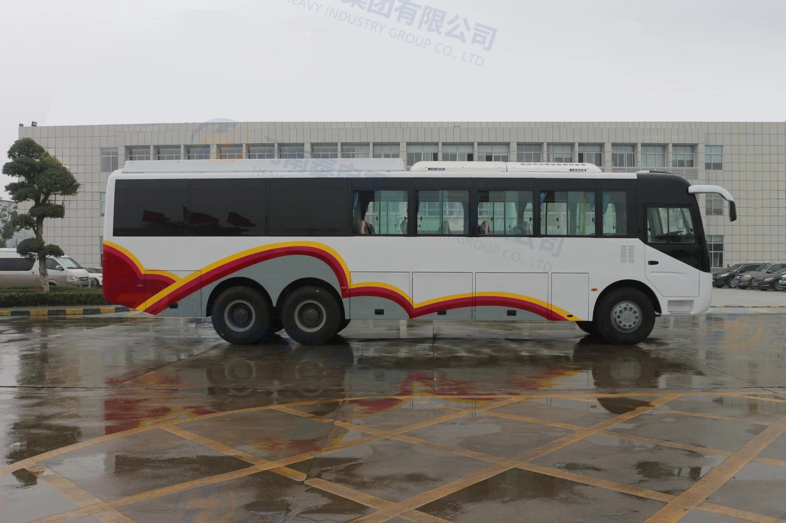 Well Reconditioned 57/47 Seats Diesel Coach Bus Right Hand Drive With Air Conditioner For Sale